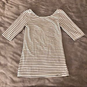 Babaton Low Back Half-Sleeve Striped T-shirt